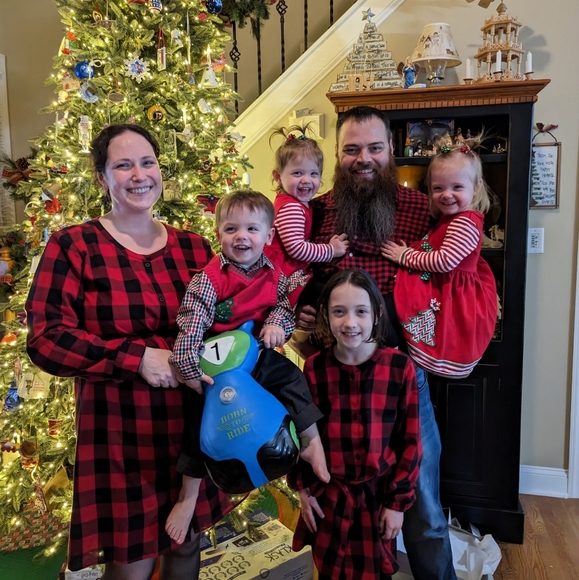 Meet your Posher, Lauren - Picture 6 of 7